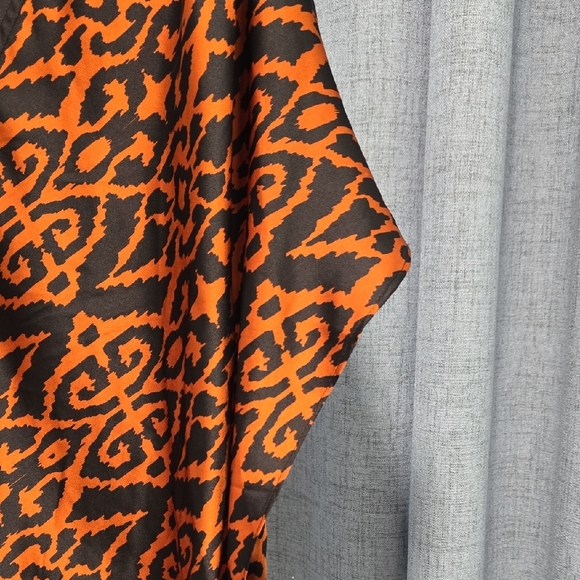 Chico's Rust and Black Abstract Bubble Elastic Waist Blouse With Drop Sleeves 12 - Picture 6 of 9